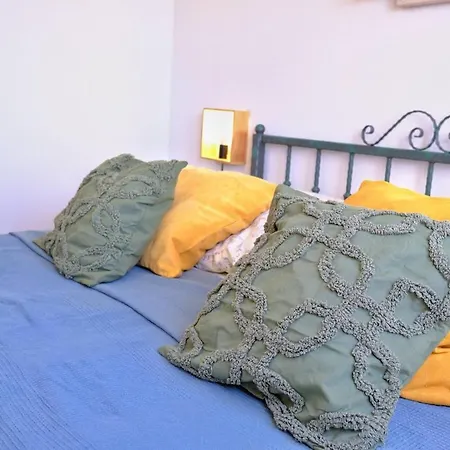 Olive Garden With Hot Tub Mirce