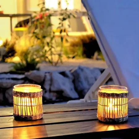 Olive Garden With Hot Tub